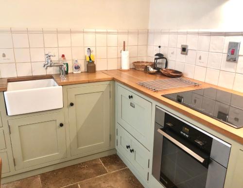 Lauras Townhouse Apartments Garrard's Retreat, Bath (photo 7)