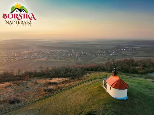 Borsika Napterasz Pihenőház