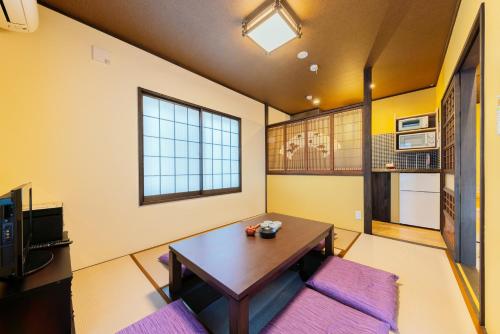 YADOYA Sennokaze, Tokio