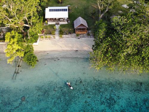 شاطئ, Aoredise in Aore Island