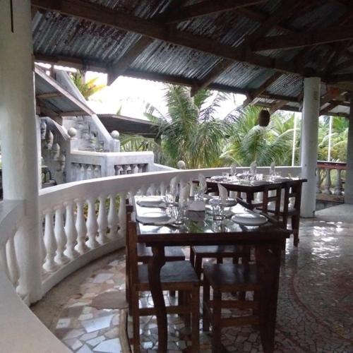 Restaurant, Jupiters Garden Cottages in Lawaan