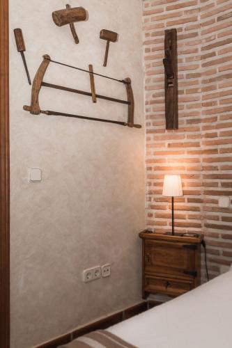 Small Double Room image 8