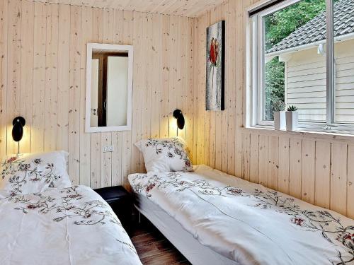 16 person holiday home in Dronningm lle