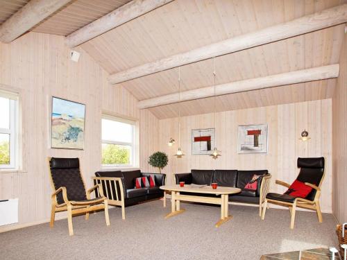 6 person holiday home in Tarm