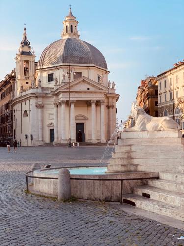 900 Piazza del Popolo, Rome