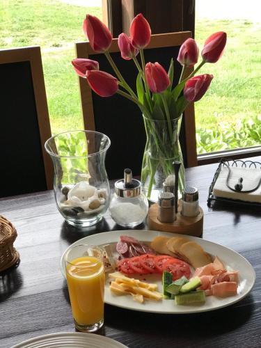 餐飲服務, Zuvienes Pasiure in 魯比基埃