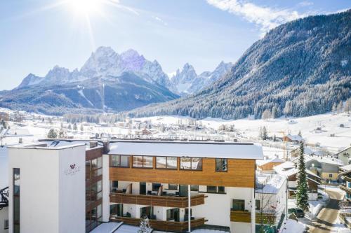 Alpenwellnesshotel St. Veit - Hotel - Sexten / Sesto