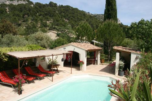 La Campanette en Luberon -Piscine privée - Location, gîte - Cheval-Blanc