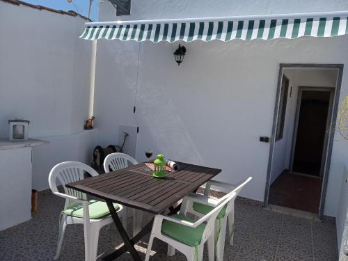  Family Guesthouse in Almádena