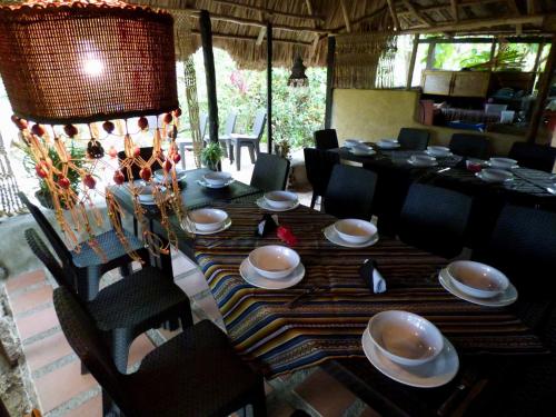 Ресторан, Ave de Montaña Cabañas (Ave de Montana Cabanas) in Калабазо