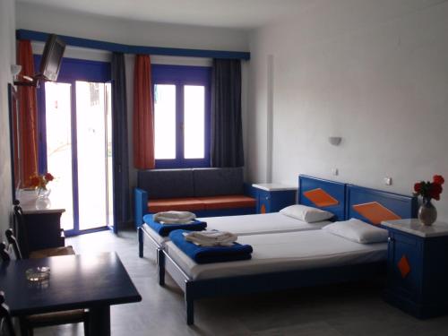 Leonidas Studios & Apartments - main image