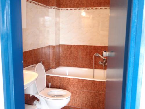 Leonidas Studios & Apartments - image 7
