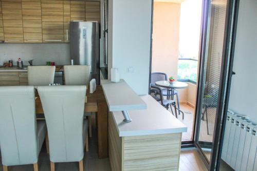 High End Apartments in Diamond Garden Building, Скопье (фото 9)