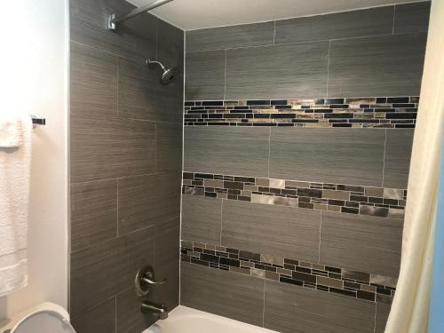 Americas Best Value Inn Bowie - image 3