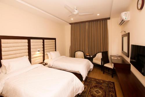 Hotel One Rahim Yar Khan Club Road in Rahim Yar Khan