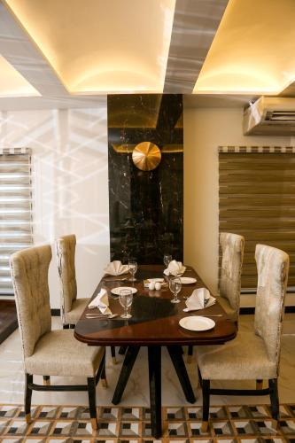 Restorāns, Hotel One Rahim Yar Khan Club Road in Rahim Yar Khan