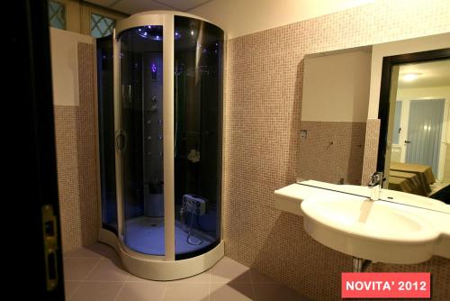 Hotel Splendid Mare - image 2