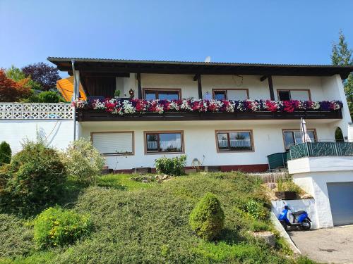 Ferienwohnung Gipfelblick 983m von Alemannenweg entfernt