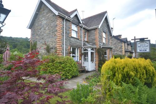 Gorphwysfa House B & B, , North Wales