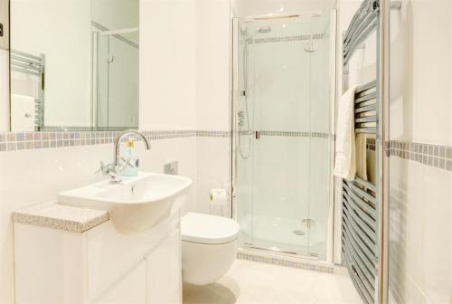 Luxury Apartments - 39 Rodney Road Apartment - image 7