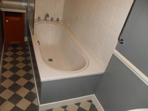 Pearl of the Hague - R.Q.C. - image 6