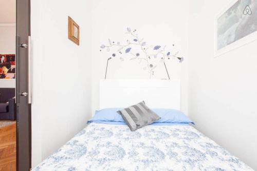 Charming Apartment Piazza del Popolo - image 7