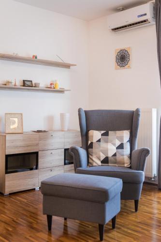Spacious 2BDR Apartment with Beautiful Terrace - main image