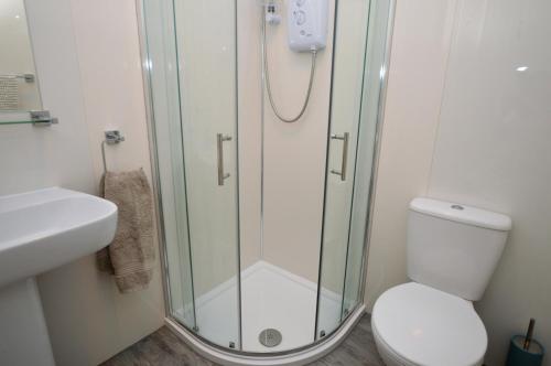 Sebright Holiday Apartment - image 13