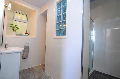 Sebright Holiday Apartment - image 7