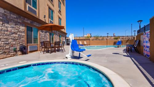 Best Western Plus New Barstow Inn & Suites