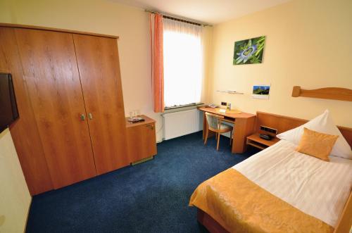 1 twin bed
