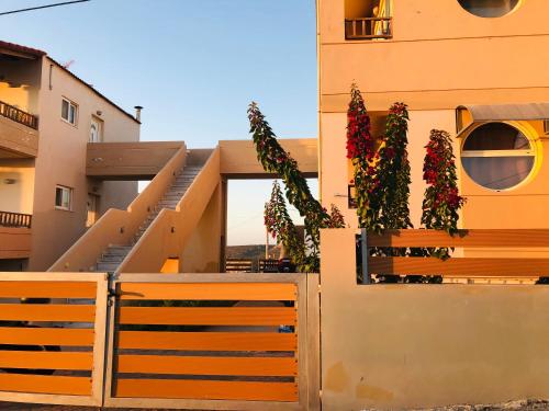  Sunset Koubeli Studio, Pension in Chania