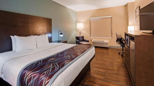 Best Western Plus New Barstow Inn & Suites