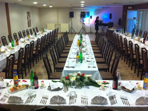 Lipa Hotel & Bistro - image 7