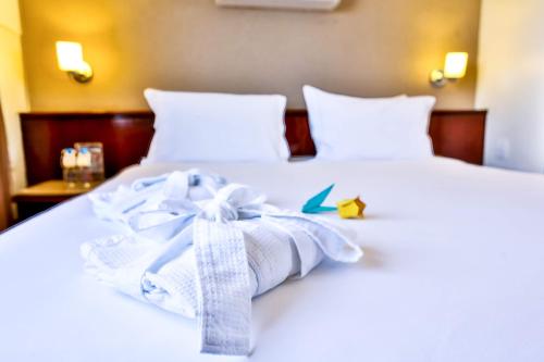 Golden Tulip Goiania Address - image 2