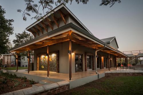 Letaba Junction Lodge in Letsitele