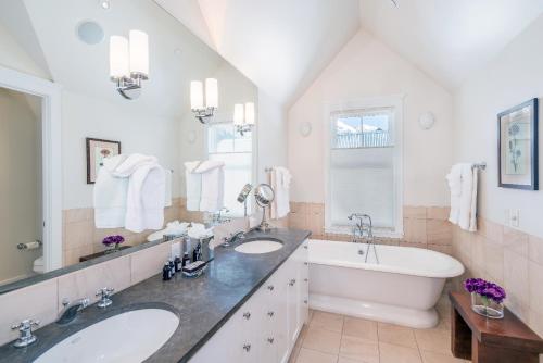 417 DEPOT by Exceptional Stays - image 7