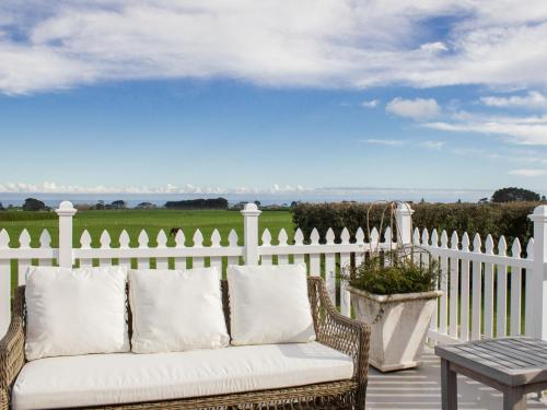 Goodin Country Garden in Okato