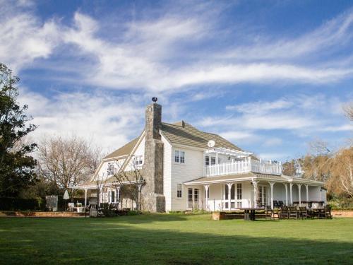 Exterior view, Goodin Country Garden in Okato