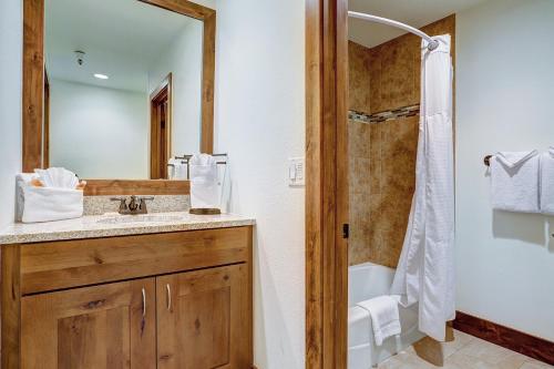 Village At Breck Chateaux 1022 Condo - image 3