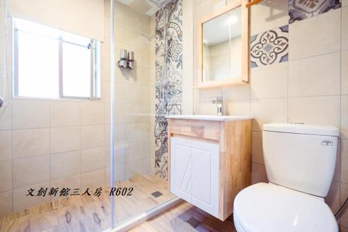 Standard Triple Room image 9