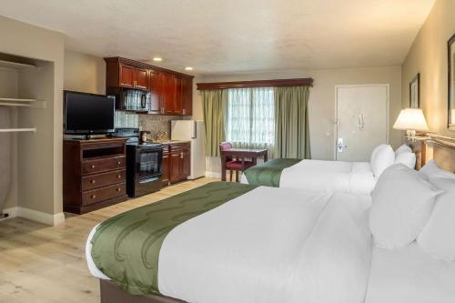 Quality Inn & Suites El Cajon San Diego East - image 2