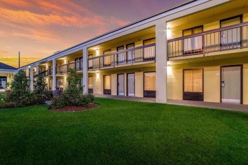 体育馆品质汽车旅馆 体育馆品质汽车旅馆