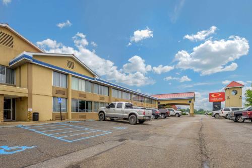 Econo Lodge Inn & Suites Triadelphia