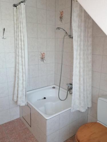  Home Beatrice Bel - Etage, Pension in Eeklo bei Sint-Laureins