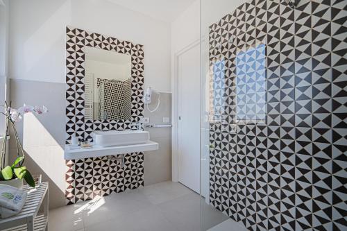 Do' Petro - image 4