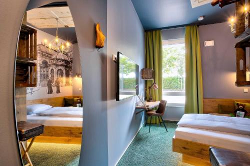 tinyTwice Hotel Wiesbaden 2.6km von Igstadt entfernt