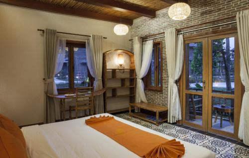 room detail thumbnail 0