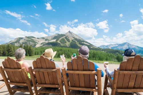 2 Br Sleeps 5 People With Mountain Views Condo - image 10
