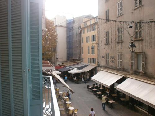 Little Palace - image 11